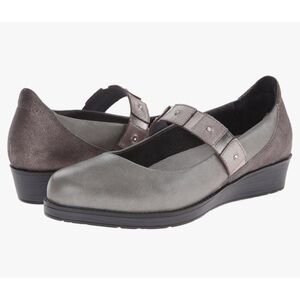 Naot Honesty Mary Jane Wedge 41 10-10.5 Comfort Shoes